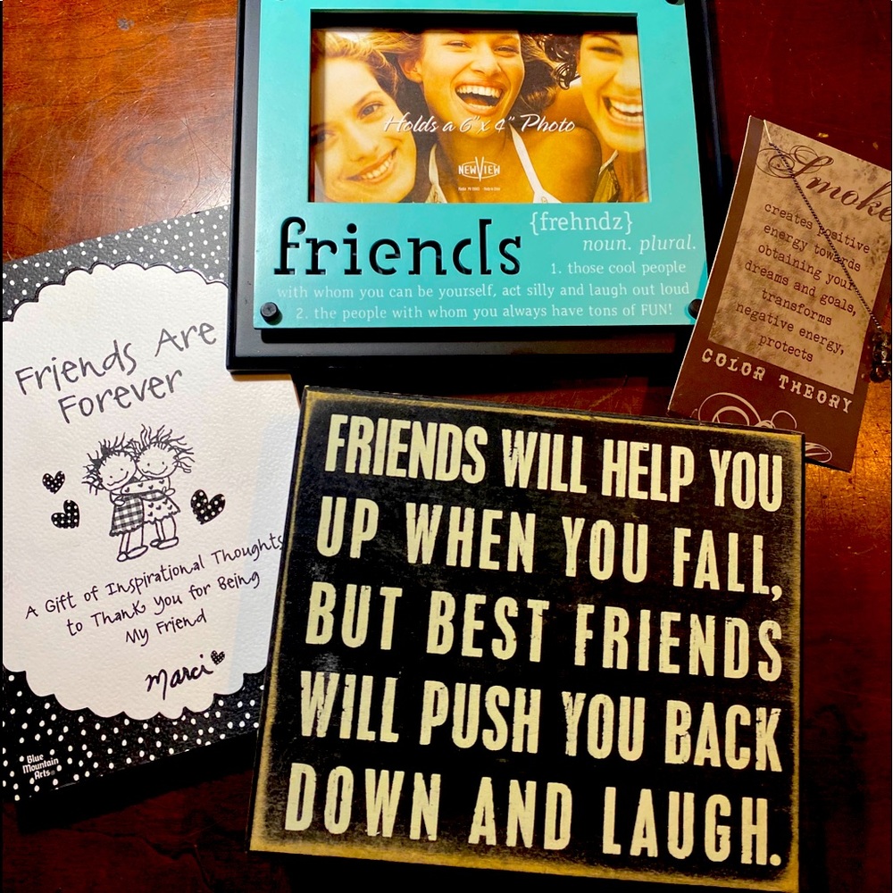 BFF GIFTPACK 💋🕶👯‍♀️